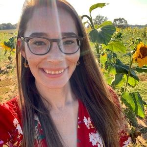 Meet your Posher, Rose